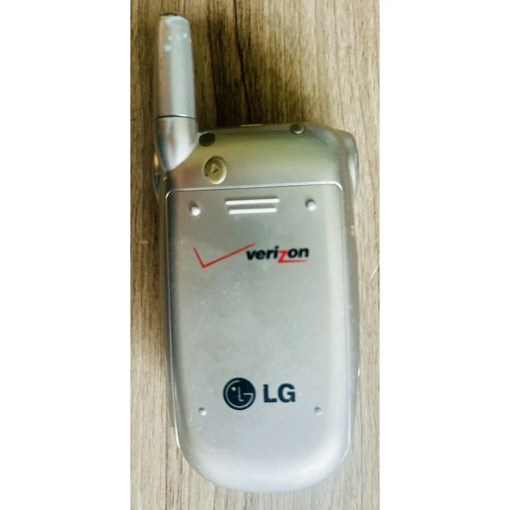 Verizon Branded LG VX5200 Clamshell Flip Phone Battery Silver and Blue Untested